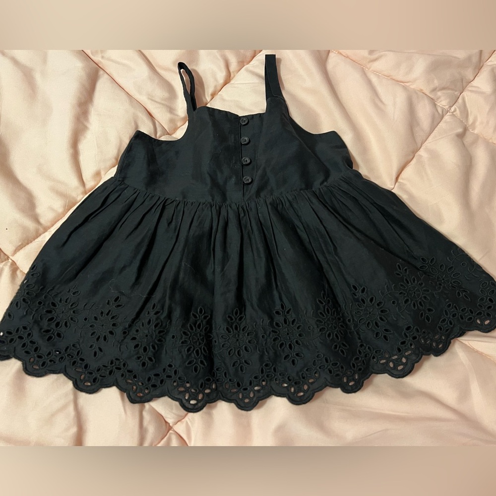 GAP flowy tank top with eyelet design
